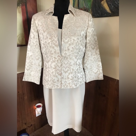 Jessica Howard Dresses & Skirts - Jessica Howard dress (2 pices)size 10